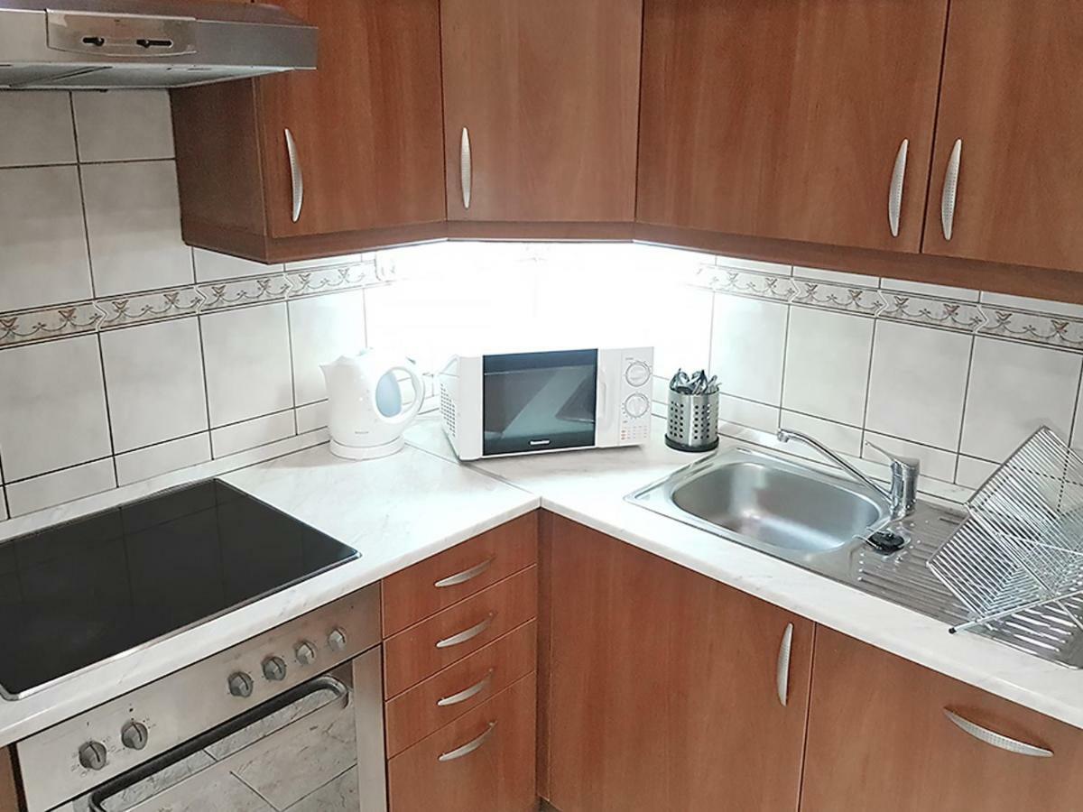 Akacfa 36 91 Mt 3 Bedroom District 7 Apartment *
